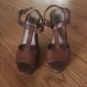 Steve Madden brown wedges size 6
